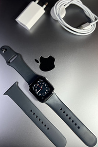 Apple Watch SE GPS 40mm Aluminium Graphite BH85% (2 foto / 8)