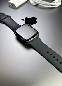 Apple Watch SE GPS 44mm Aluminium Graphite BH100% (4 foto / 9)