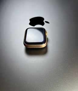 Apple Watch SE GPS + LTE 40mm Aluminium Gold BH100% (6 foto / 9)