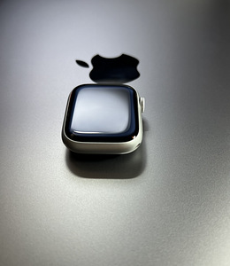 Apple Watch Series 8 GPS 41mm Silver Aluminum BH100% (2 foto / 8)