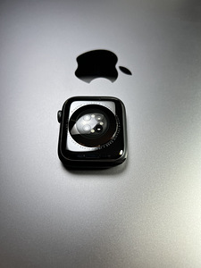 Apple Watch Series 6 GPS + LTE 44mm Graphite Aluminium BH83% (8 foto / 8)