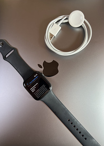 Apple Watch Series 6 GPS 44mm Graphite Aluminium BH98% (2 foto / 8)
