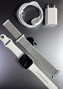 Apple Watch Series 4 GPS 40mm Silver Aluminium BH92% (2 foto / 7)