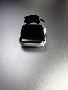 Apple Watch Series 5 GPS 40mm Aluminium Silver BH87% (6 foto / 7)