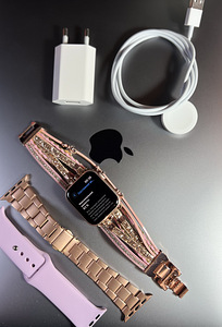 Apple Watch Series 4 GPS 40mm Gold Aluminium BH83% (2 foto / 8)