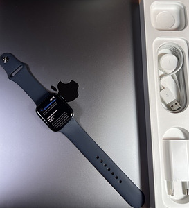 Apple Watch Series SE gen2 GPS 44mm Midnight Aluminum BH100% (2 foto / 8)
