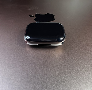 Apple Watch Series 8 GPS+LTE 41mm Graphite Stainless Steel (3 foto / 10)