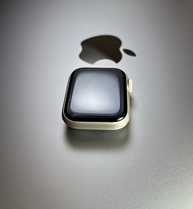 Apple Watch SE Gen.2 GPS 40mm Starlight Aluminum BH 84% (3 foto / 8)