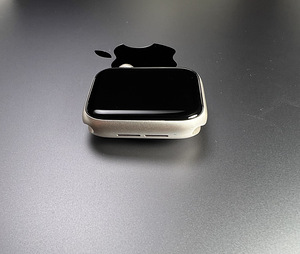 Apple Watch SE Gen.2 GPS 40 mm Starlight Aluminum BH97% (4 foto / 8)