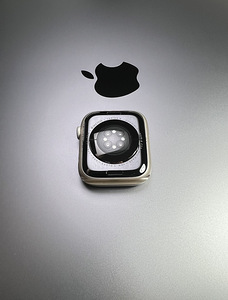 Apple Watch Series 8 GPS/LTE 45mm Starlight Aluminum BH85% (7 foto / 9)