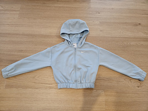 Nike kampsun, suurus 128-137 (1 foto / 4)