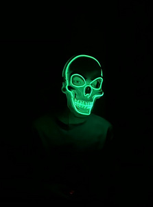 Uued Halloween maskid kostüümid (5 foto / 8)