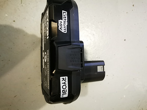 Ryobi One+ 1.3ah aku (2 foto / 3)
