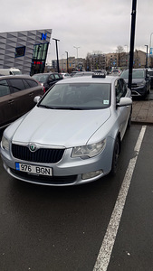 Skoda superb (4 foto / 5)
