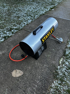 Продается газовый тепловентилятор Stanley, 44KW (2 фото из 3)