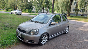 Toyota Yaris T-Sport (4 foto / 5)