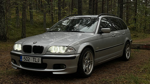 BMW 330XD (1 foto / 10)