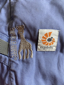 Продам эргорюкзак Sophie La Girafe (2 фото из 2)