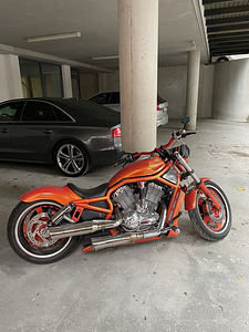 M: Harley Davidson v-rod 2007a (2 foto / 3)