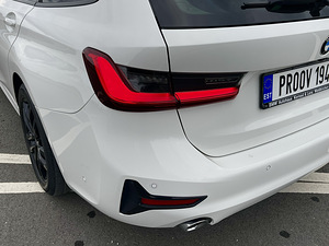 BMW 320 Shadowline 2.0 140kW 2019 (6 foto / 15)