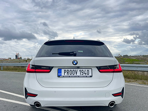BMW 320 Shadowline 2.0 140kW 2019 (7 foto / 15)