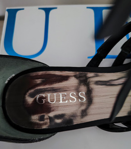 Обувь Guess размер 39 (3 фото из 5)