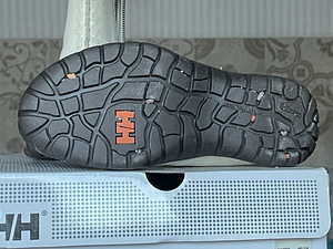 Naiste talvesaapad Helly Hansen 37 (4 foto / 4)