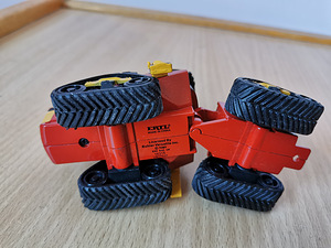 Automudel. Traktor (3 foto / 3)