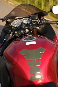 Suzuki Hayabusa 1300 (3 foto / 7)