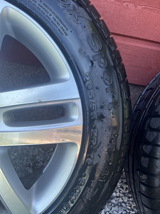 Продаются хорошие литые диски Volkswagen 16” с новыми летним (3 фото из 6)