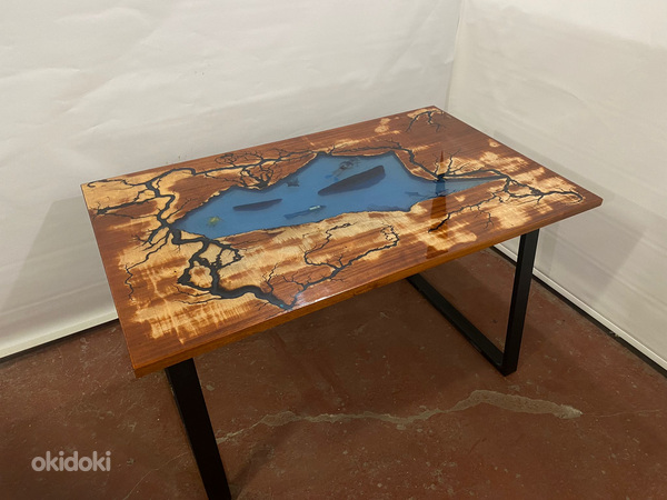 Новый уникальный стол из эпоксидной Смолы ручной работы (фото #1)