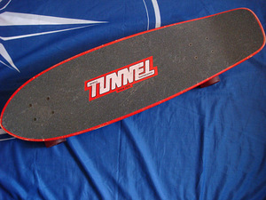 Skateboards Tunnel (2 foto / 3)