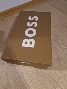 Кроссовки Boss (10 фото из 10)