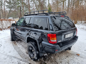 Jeep Grand Cherokee Limited (5 фото из 8)