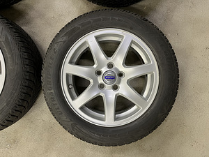 205/60R16 Volvo Goodyear UltraGrip Ice 2 (2 foto / 6)