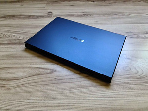 5x Gaming laptop'i! i5 4/6/8/9.gen/GTX 1060/1650/GTX 950/960 (2 foto / 10)