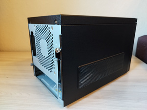 Mini-ITX NAS Korpuss - 4x HDD 3,5" bay, lukuga (5 foto / 6)