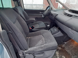 Renault Grand Espace (7 foto / 7)