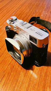 Fujifilm X100V, Silver (2 foto / 4)