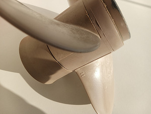 Komposiitpropeller 11" Tohatsu 9,9 - 15 - 20 (3 foto / 3)