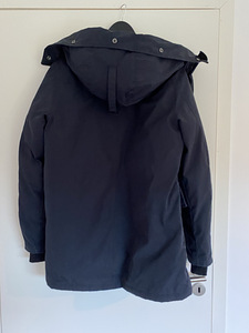 Пуховик superDry, размер M (2 фото из 4)