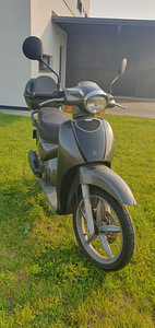 Müüa roller APRILIA SCARABEO 100 (2 foto / 6)