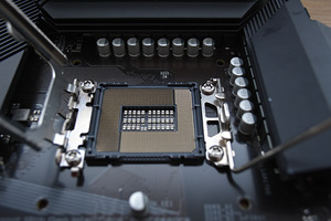 Gigabyte Z690 UD AX LGA 1700 ATX (4 foto / 5)