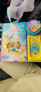 Детские книги (9 фото из 10)