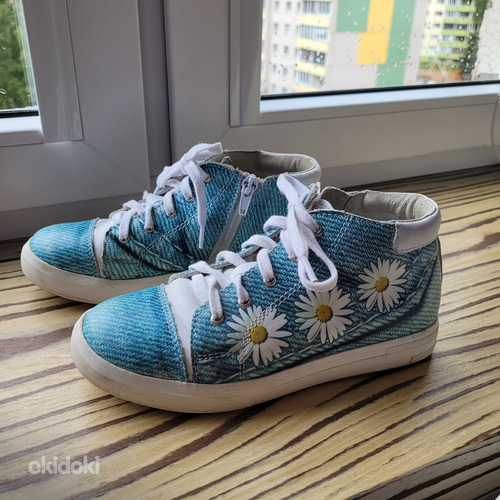 Обувь р.32