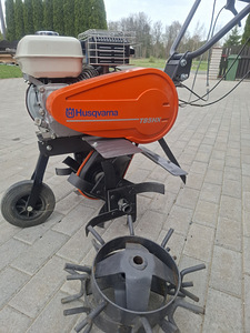 Husqvarna Mullafrees Honda mootoriga uueväärne (5 foto / 8)