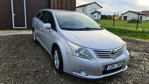Toyota Avensis (1 foto / 10)