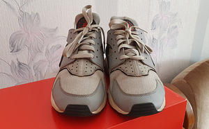 Кроссовки Nike Air Huarache, размер 42.5 (2 фото из 5)