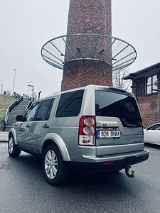 Land Rover Discovery 4 2011 3.0 180kw SDV6 HSE (4 foto / 11)