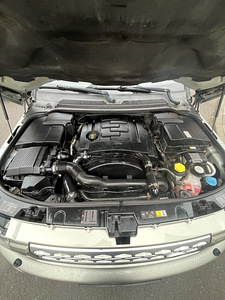 Land Rover Discovery 4 2011 3.0 180kw SDV6 HSE (10 foto / 11)